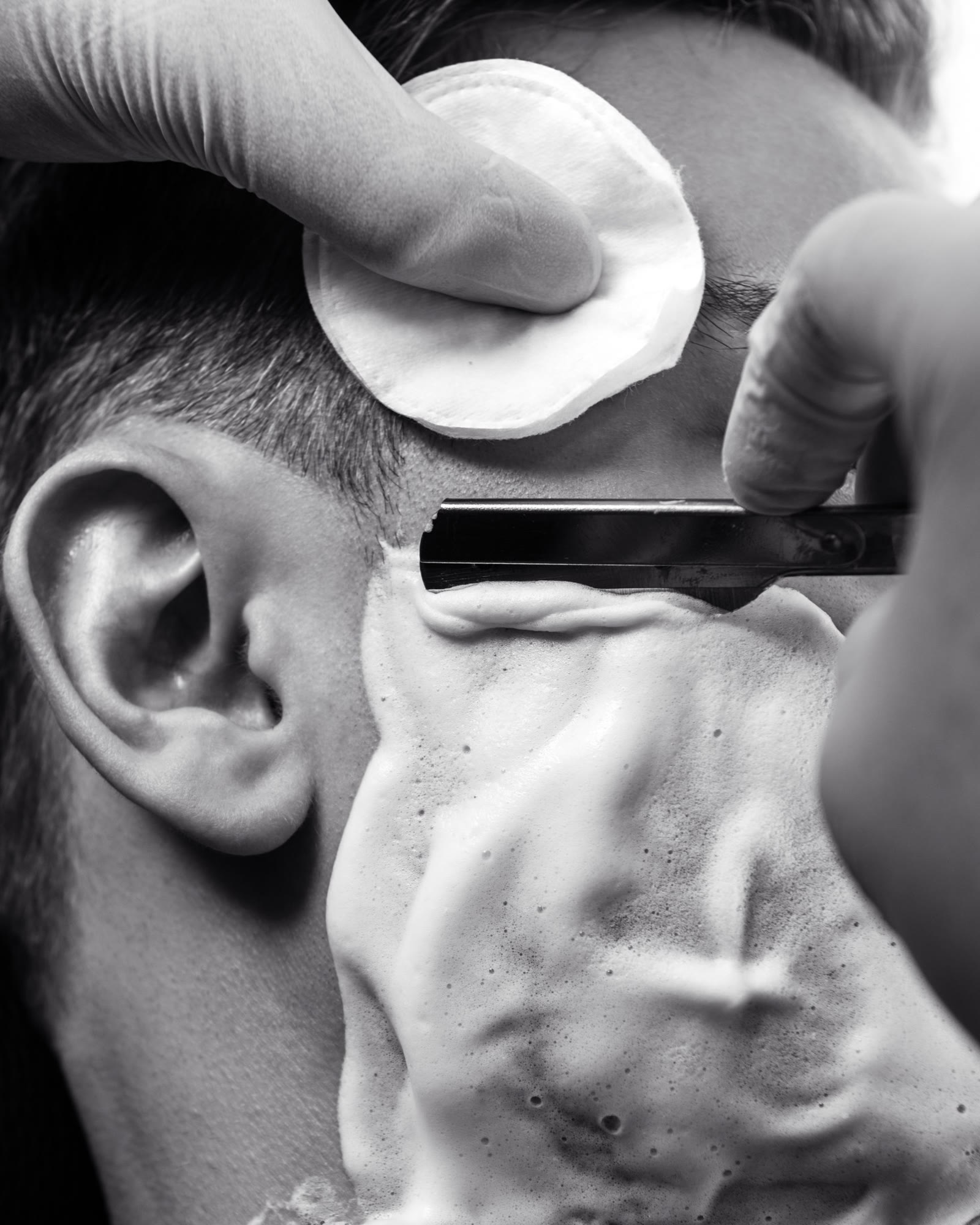 Hot Towel & Razor Shave